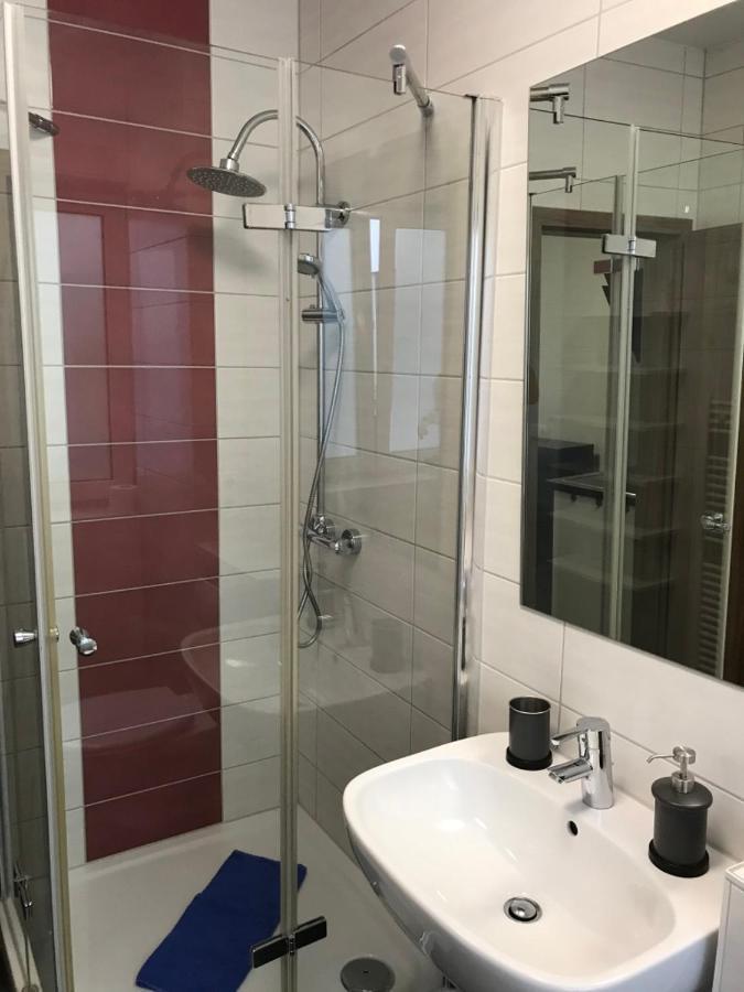 Appartements Am Hafen Zwenkau Bagian luar foto