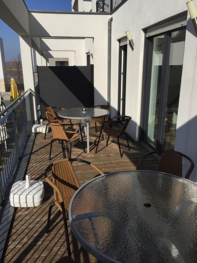 Appartements Am Hafen Zwenkau Bagian luar foto