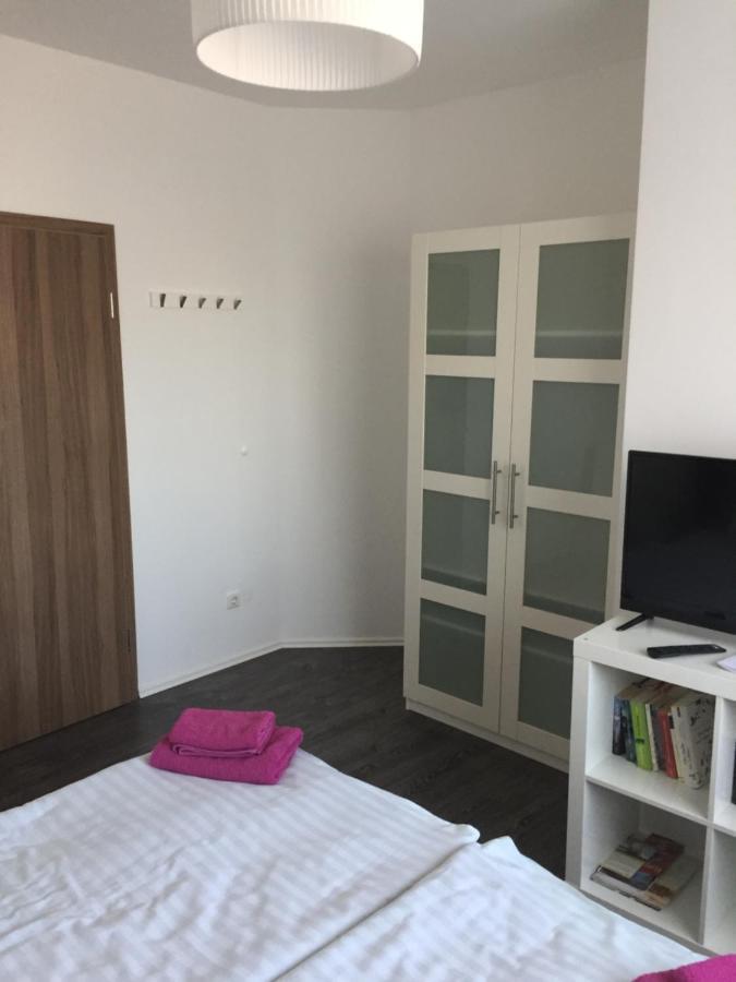 Appartements Am Hafen Zwenkau Bagian luar foto