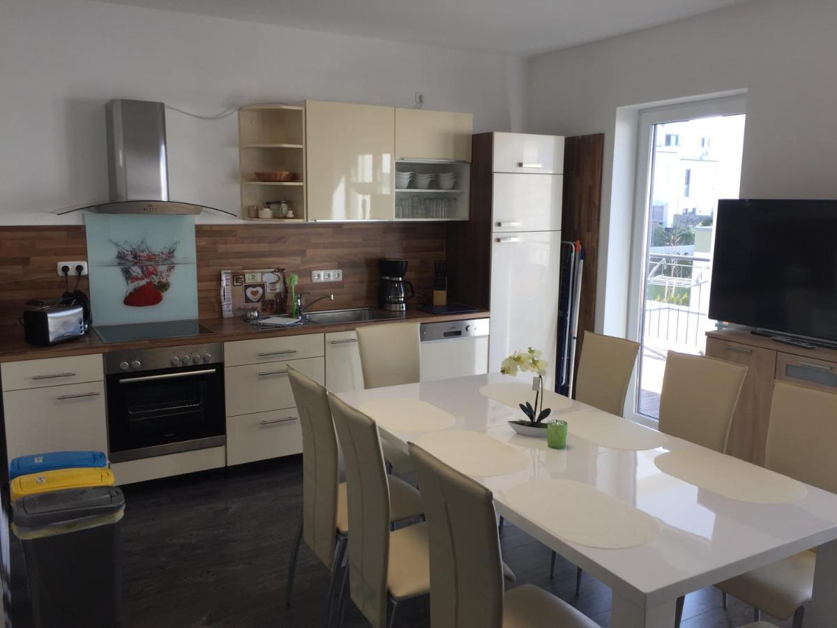 Appartements Am Hafen Zwenkau Bagian luar foto
