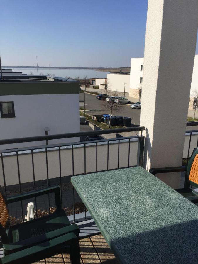 Appartements Am Hafen Zwenkau Bagian luar foto