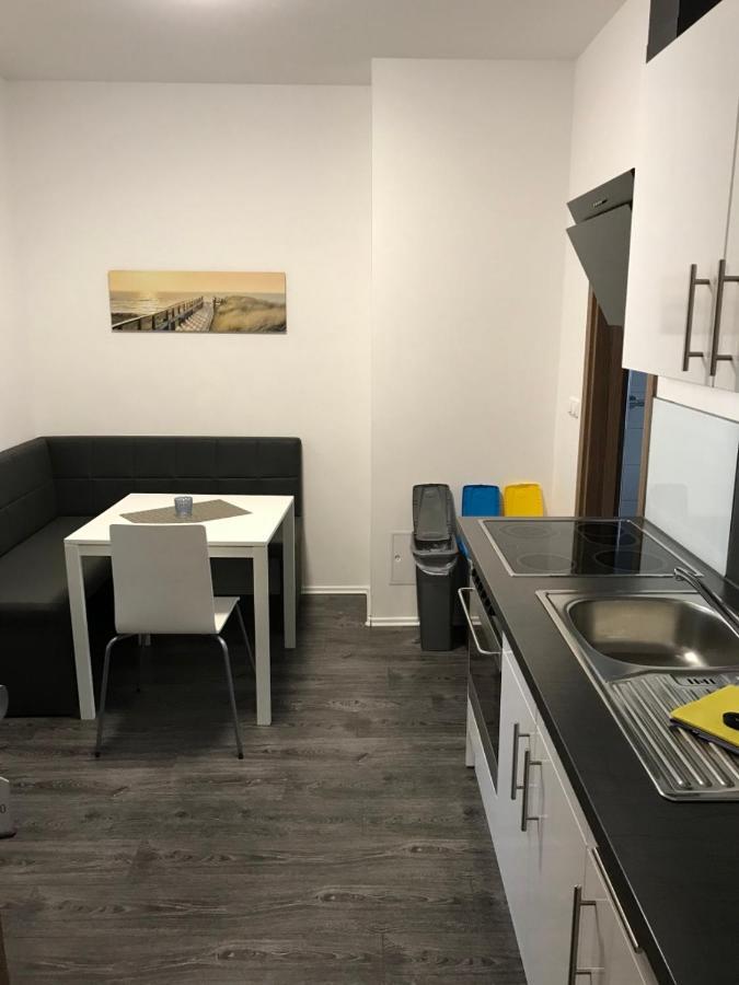 Appartements Am Hafen Zwenkau Bagian luar foto