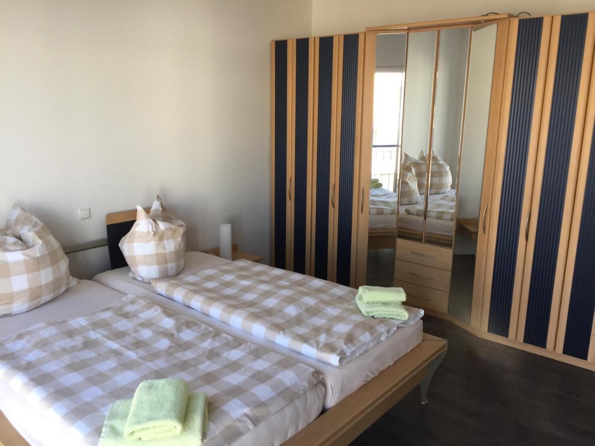 Appartements Am Hafen Zwenkau Bagian luar foto