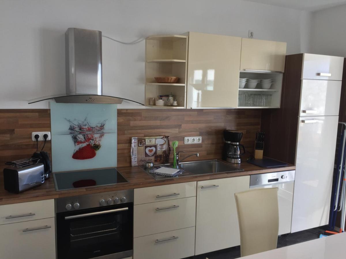 Appartements Am Hafen Zwenkau Bagian luar foto