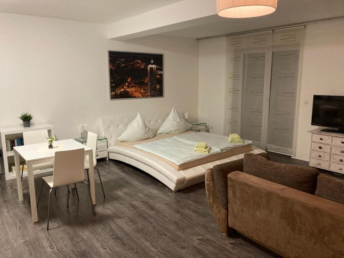 Appartements Am Hafen Zwenkau Bagian luar foto