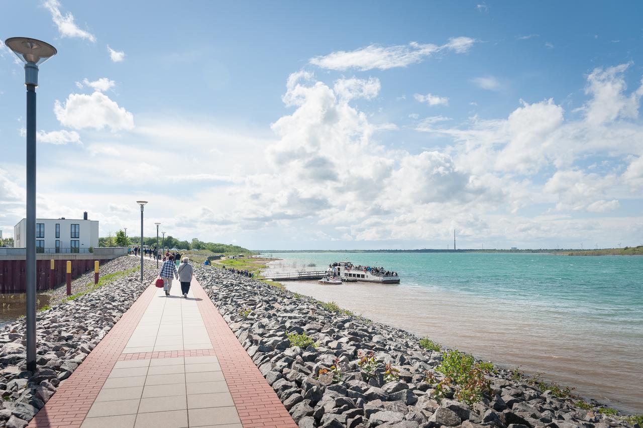 Appartements Am Hafen Zwenkau Bagian luar foto